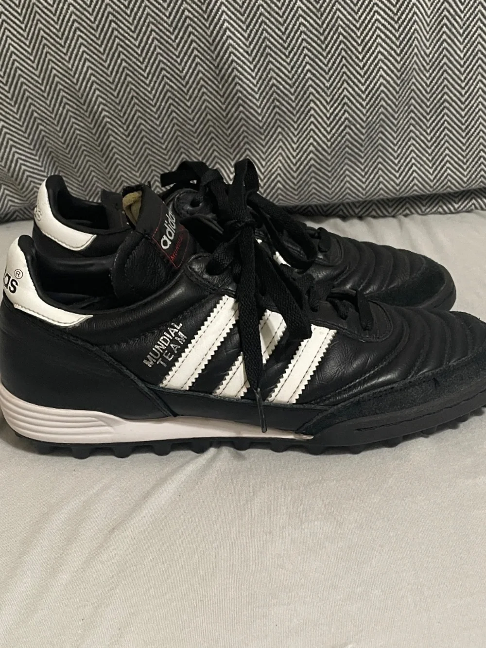 Adidas Mundial Team Black w/ White Stripes Turf Soccer Shoes - Size 6 US
